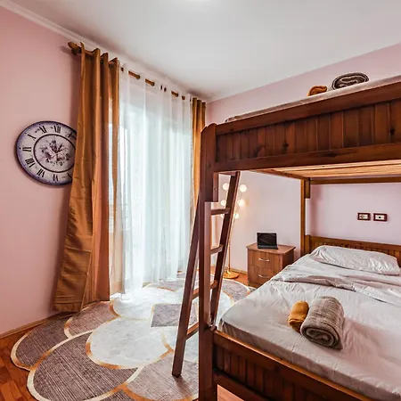 Beachfront Apartments Durres Exterior photo