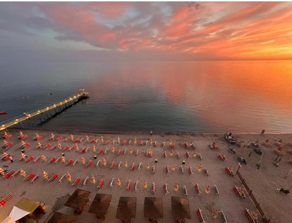Beachfront 公寓 Durres